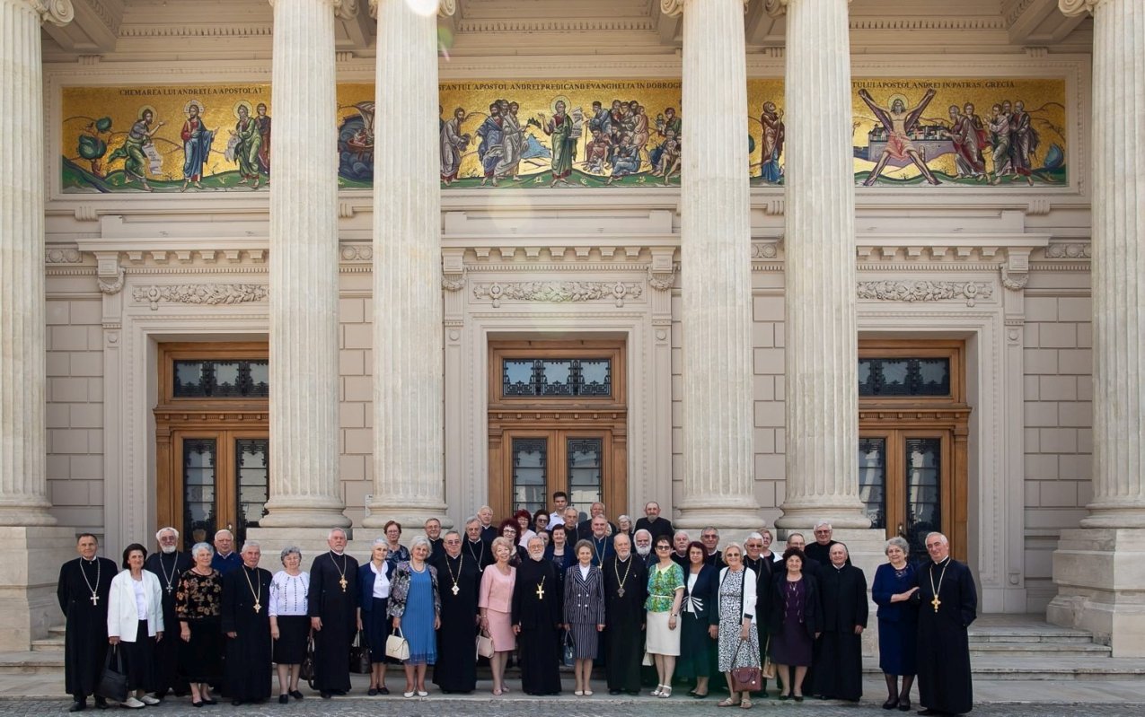 Patriarhul României s-a întâlnit cu foștii colegi teologi de la Sibiu 257597