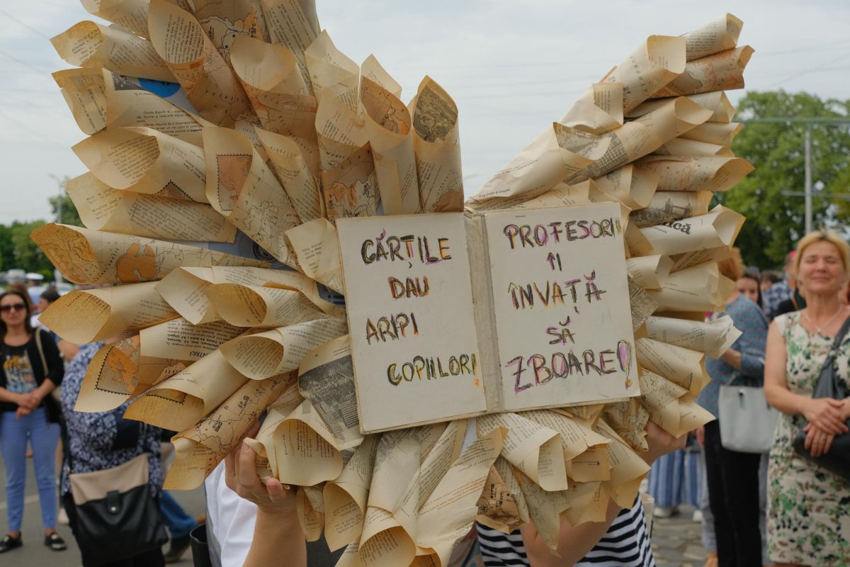 „Garanţii suplimentare” pentru profesori 257886