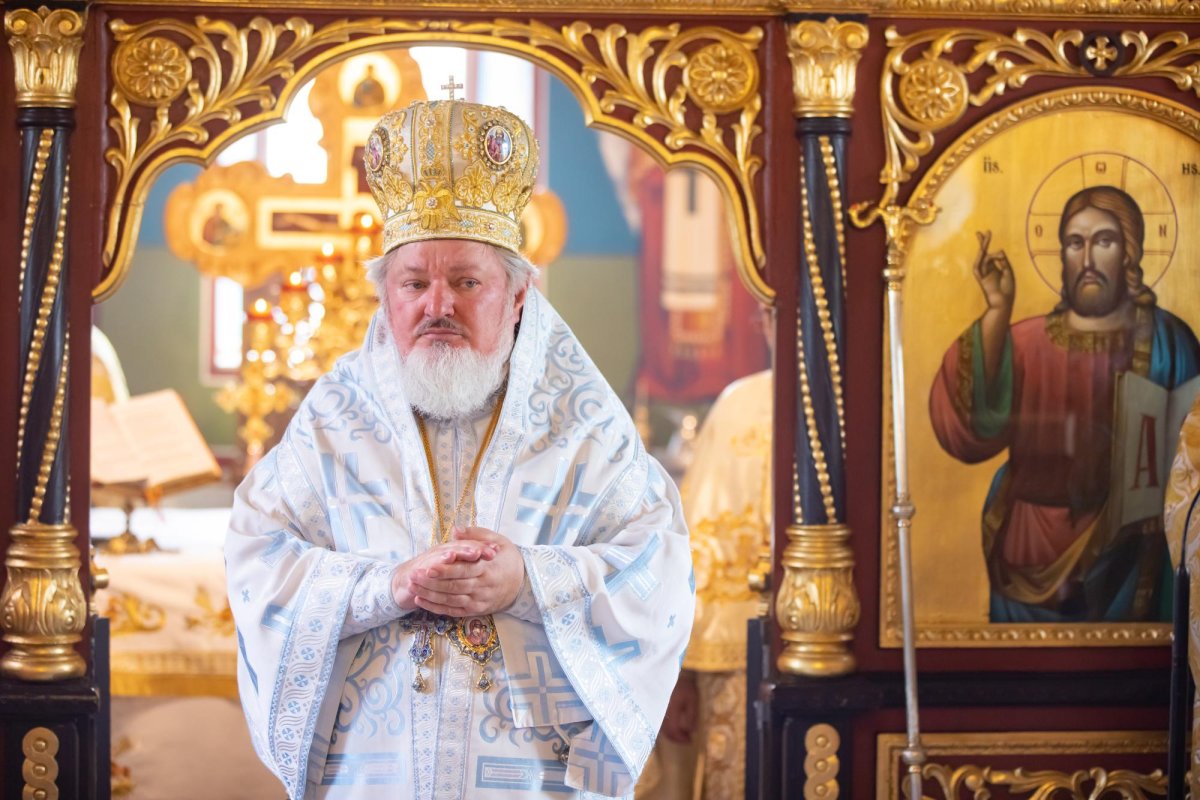 Biserica parohiei prahovene Podenii Vechi a fost resfințită 258207