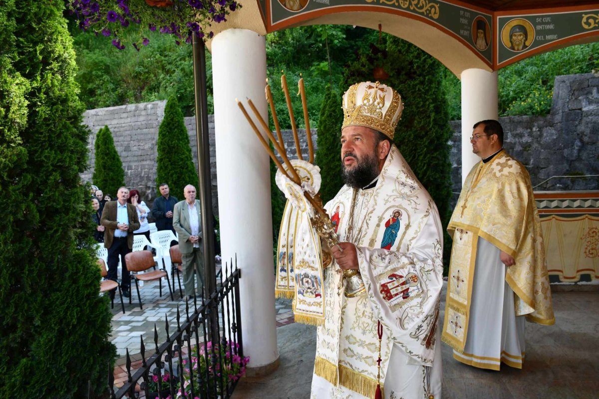 Hramul Mănăstirii Piatra Scrisă din județul Caraș‑Severin  258305