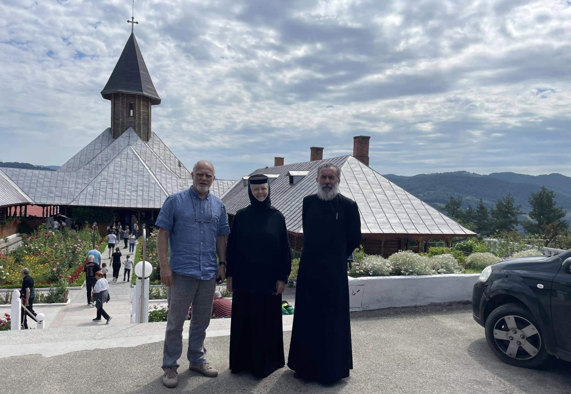 Prin țară, sub limbile de foc ale Cincizecimii 258052