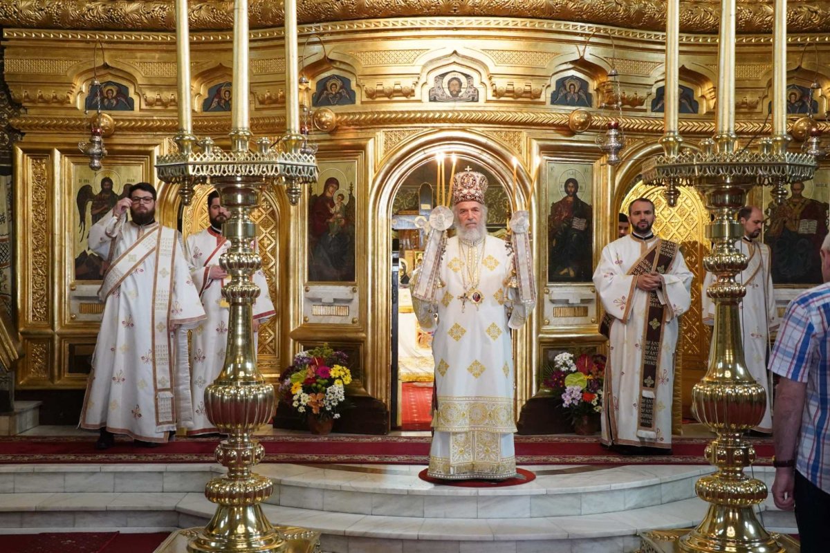 Rugăciune şi filantropie în prima duminică după Rusalii la Galați  258280