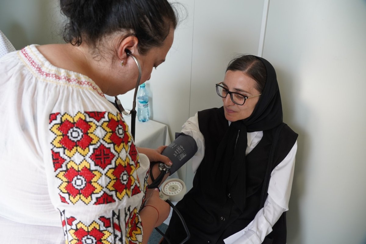 Rugăciune şi filantropie în prima duminică după Rusalii la Galați  258301