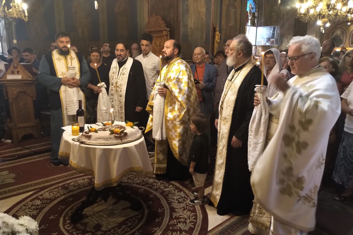 Zi de bucurie la Parohia Precupeţii Vechi din Bucureşti 258331