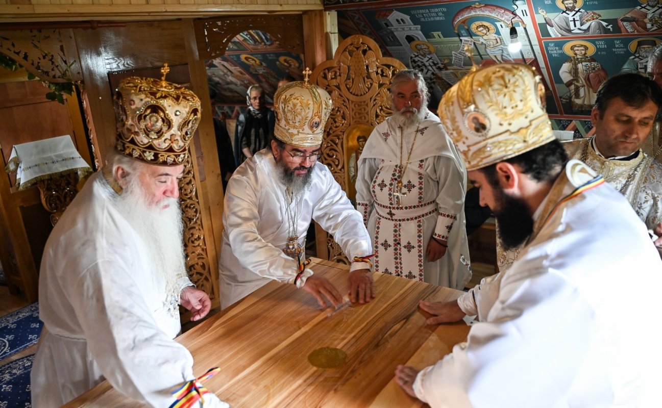 Sărbătoare la Mănăstirea Măgureni, Hunedoara 258370