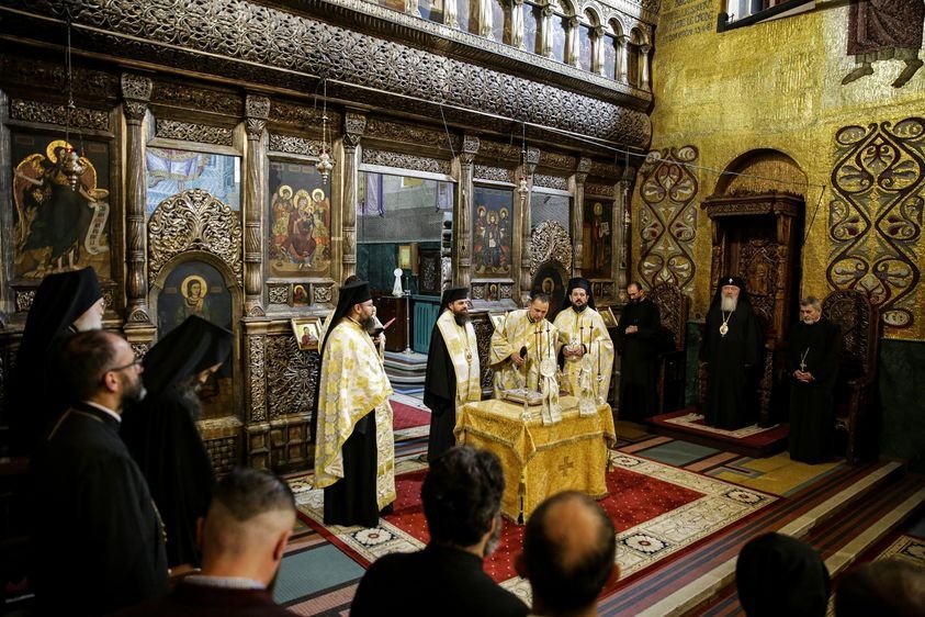 O copie după crucea Sfântului Constantin cel Mare adusă la Cluj-Napoca  258512