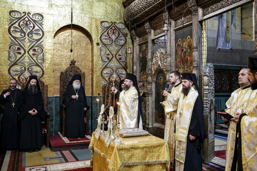 O copie după crucea Sfântului Constantin cel Mare adusă la Cluj-Napoca  258513