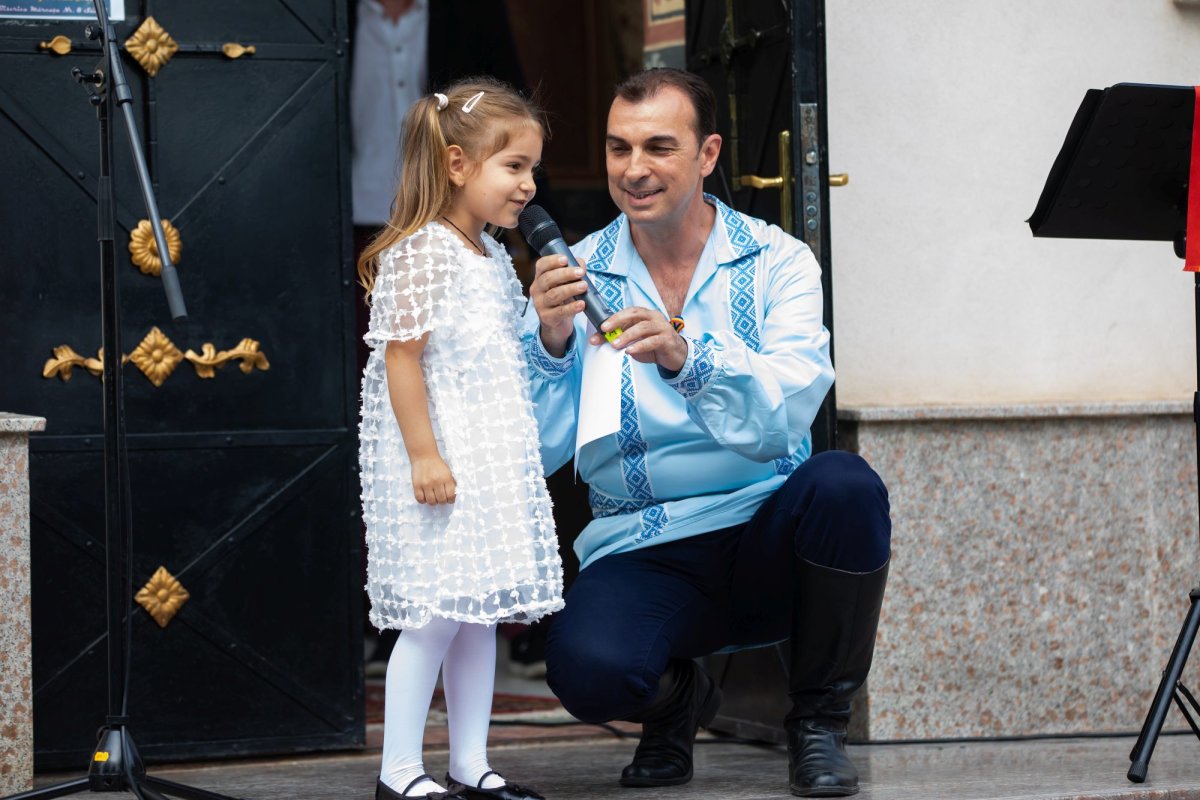 Omagiu poetului național la Parohia Mărcuța din Capitală 258627