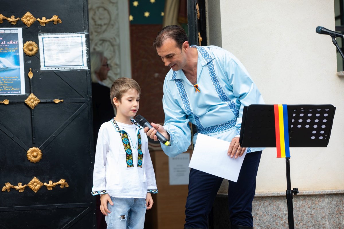 Omagiu poetului național la Parohia Mărcuța din Capitală 258629