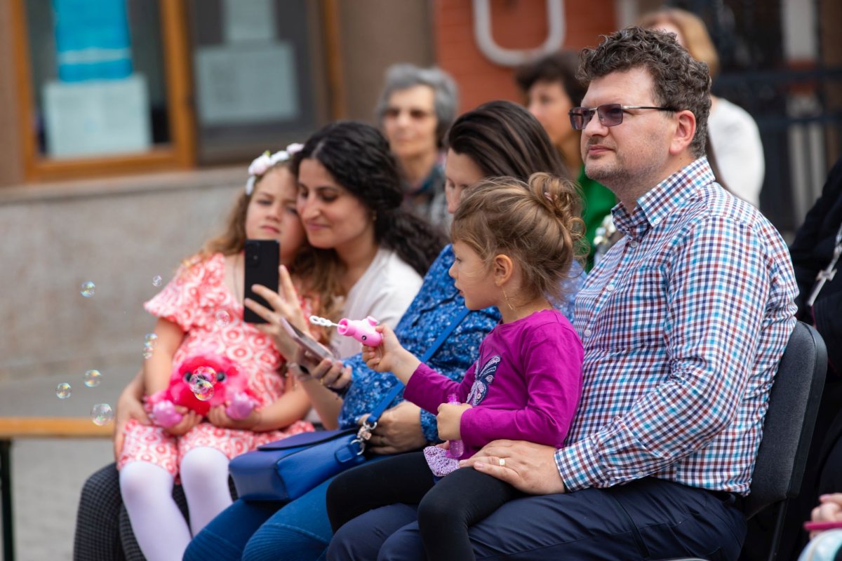 Omagiu poetului național la Parohia Mărcuța din Capitală 258631