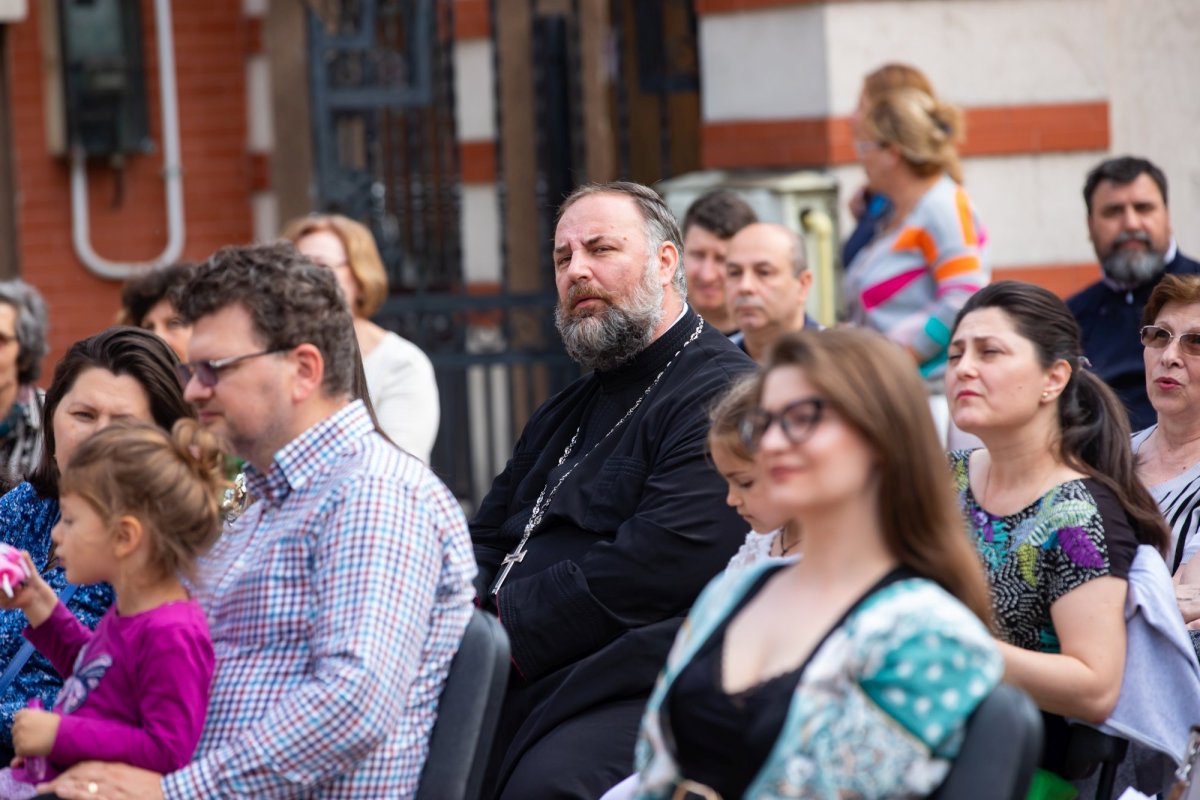 Omagiu poetului național la Parohia Mărcuța din Capitală 258632