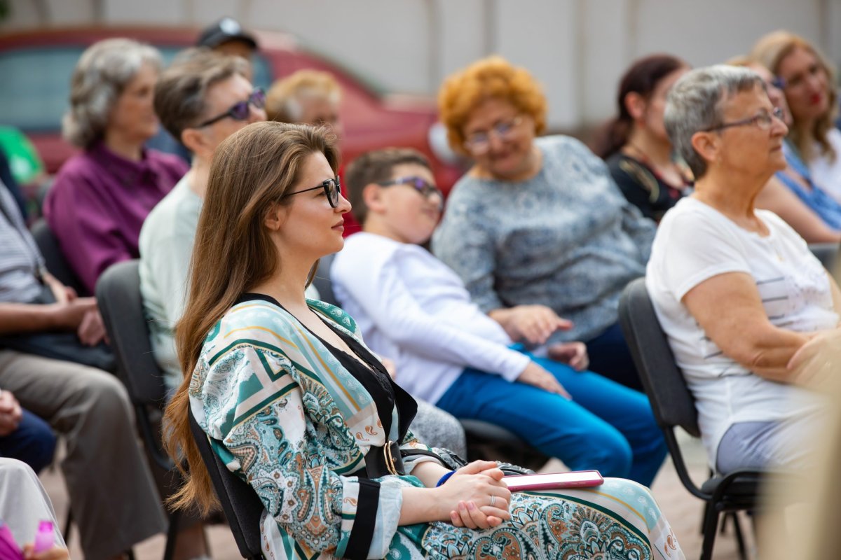 Omagiu poetului național la Parohia Mărcuța din Capitală 258633