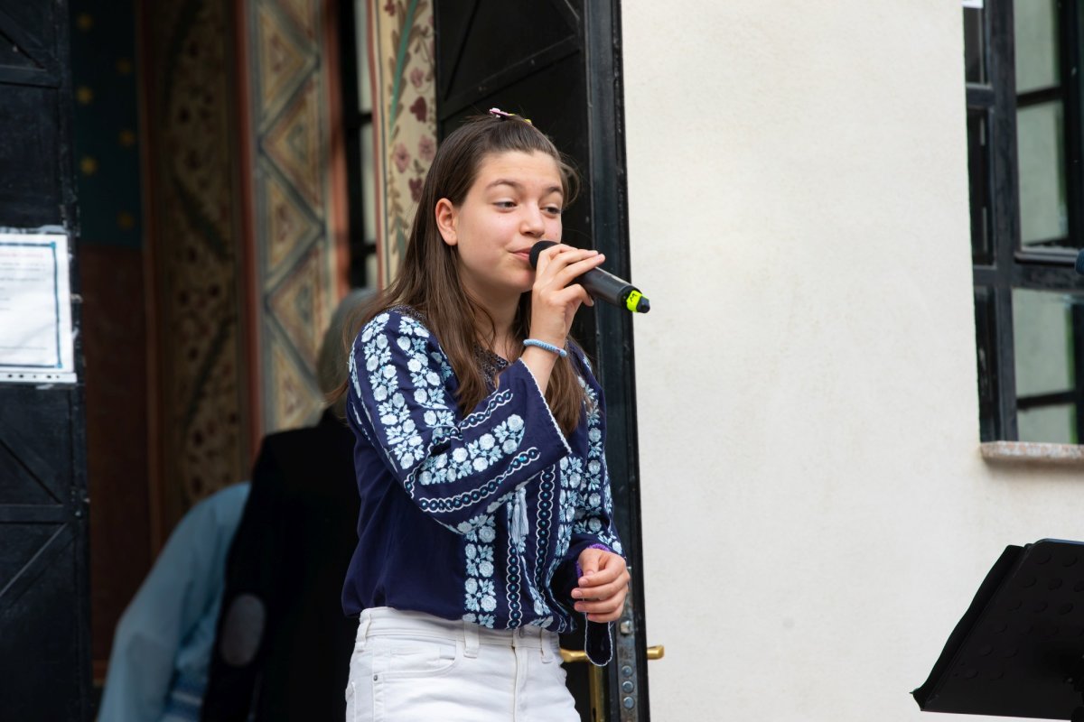 Omagiu poetului național la Parohia Mărcuța din Capitală 258638