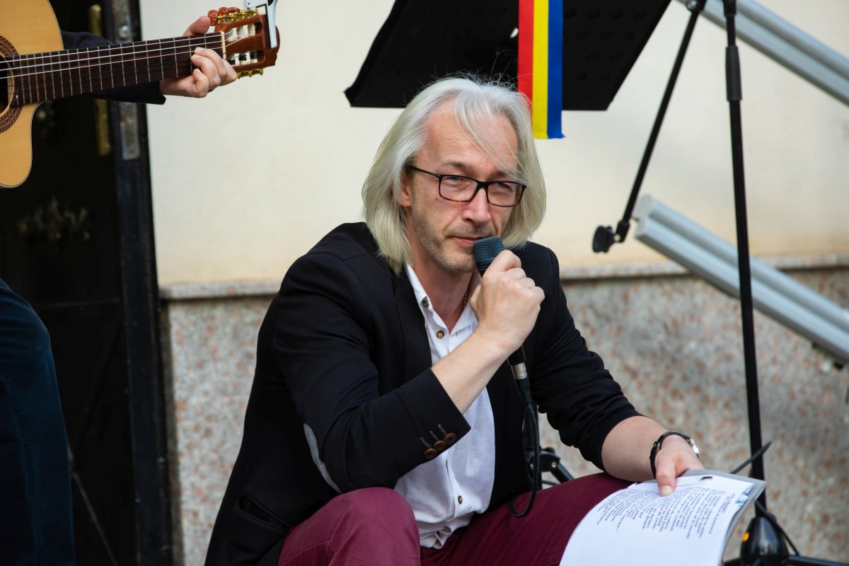 Omagiu poetului național la Parohia Mărcuța din Capitală 258646