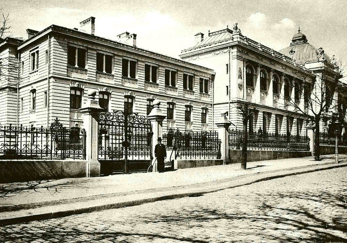 Vernisaj la 130 de ani de la construirea clădirii Universității ieșene 258423