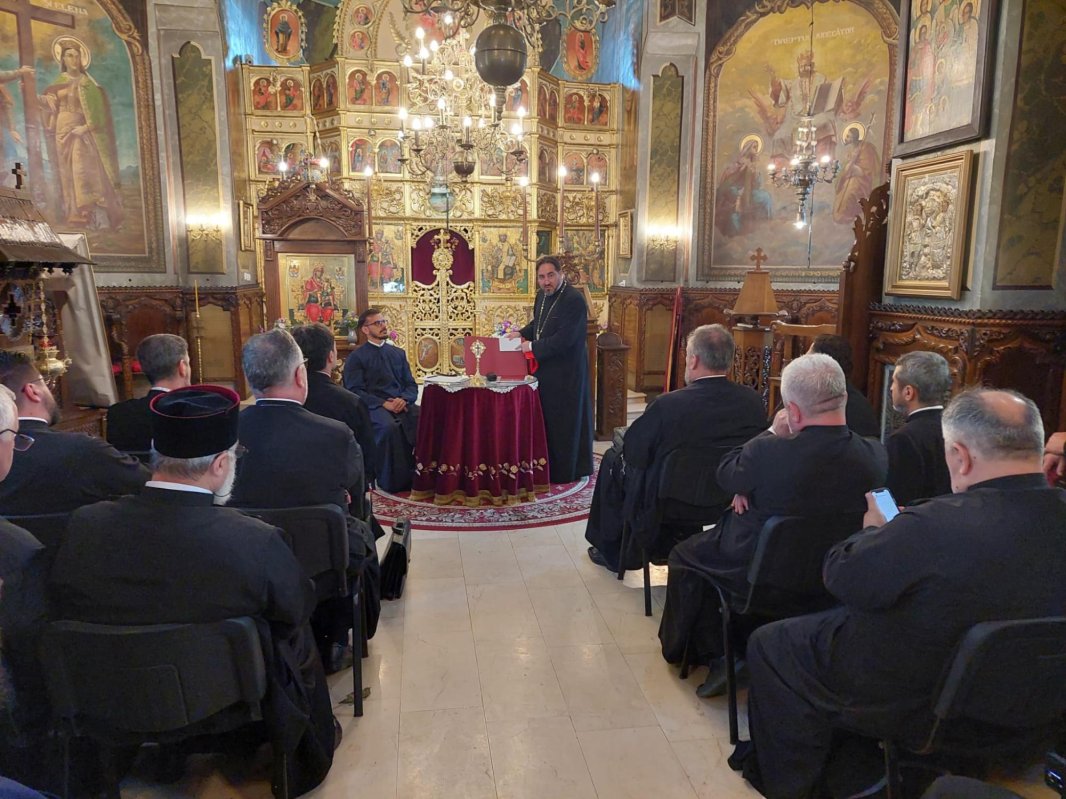 Întrunire a preoților parohi din Protopopiatul Sector 2 Capitală 258716