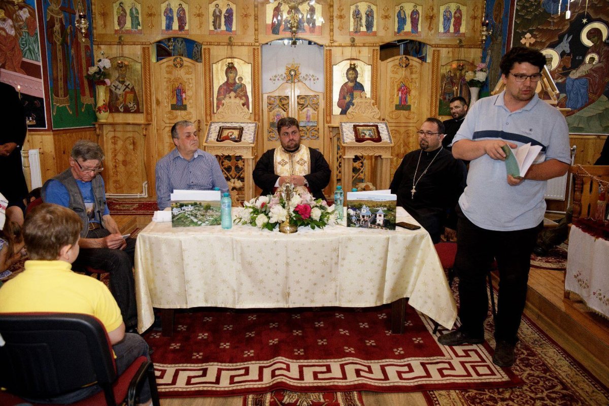 Lansare de carte într‑o parohie vasluiană 258694