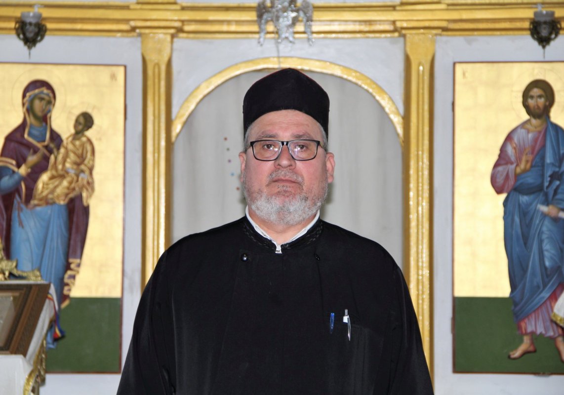 Cei sfințiți prin botezul sângelui „trebuie să fie modelele noastre” 257999