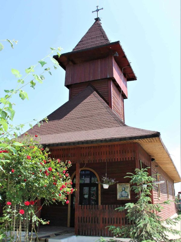 Cei sfințiți prin botezul sângelui „trebuie să fie modelele noastre” 258003