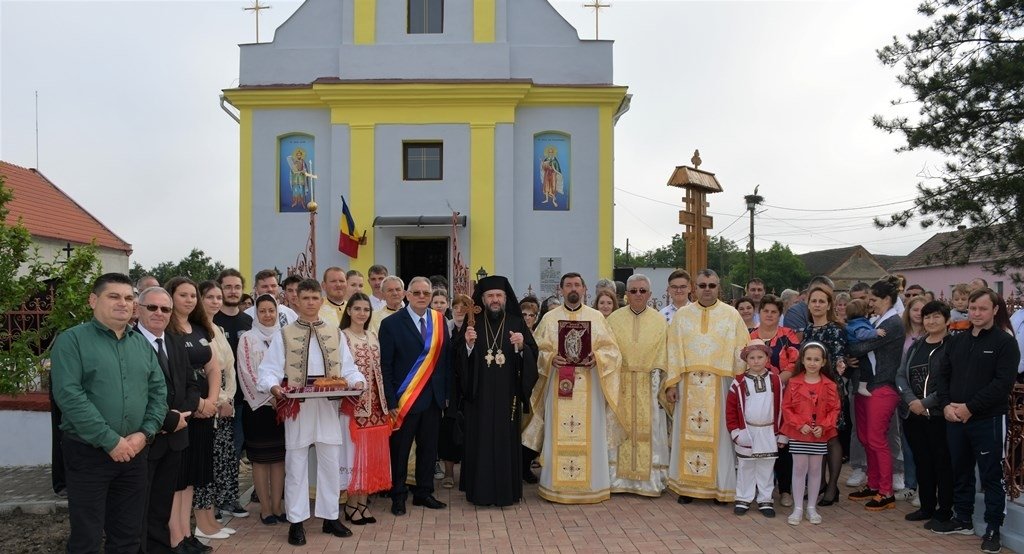 Binecuvântarea lucrărilor de la biserica parohiei bănățene Milcoveni 259071