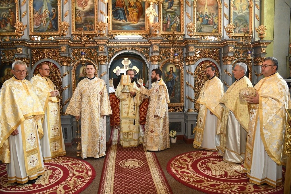 Binecuvântarea lucrărilor de la biserica parohiei bănățene Milcoveni 259074