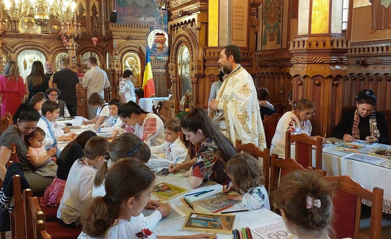 Atelier de creație la Parohia „Buna Vestire”-Belu din București 259288