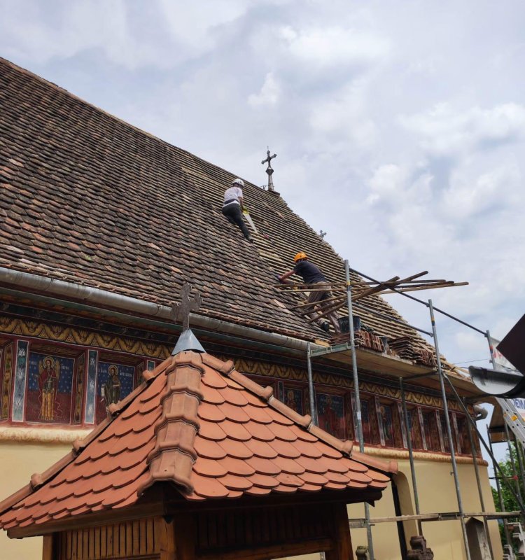Biserica din Fântânele, județul Sibiu, reparată de Ambulanța pentru Monumente 259284