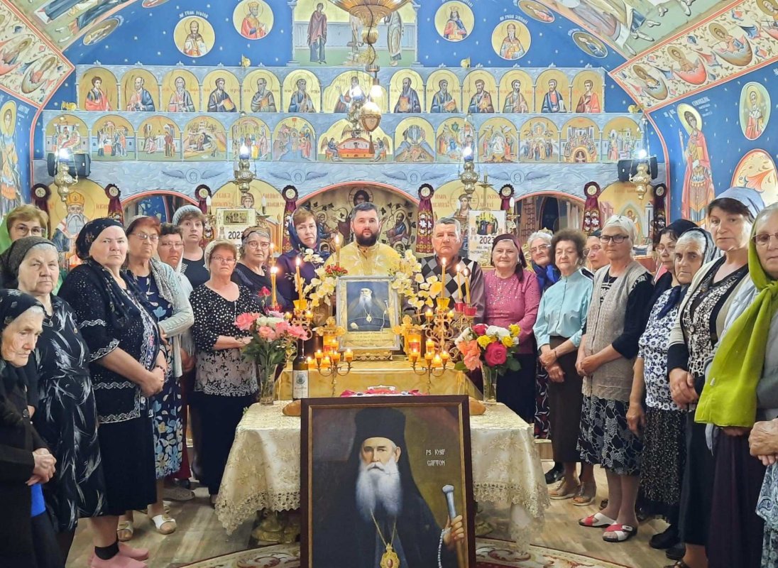 Episcopul Iosif Gafton pomenit la 39 de ani de la trecerea la Domnul 259286