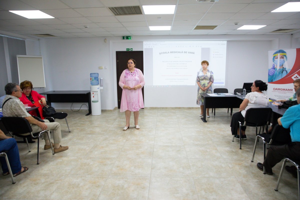 A început școala medicală de vară organizată de Fundația „Bucuria ajutorului” 259368