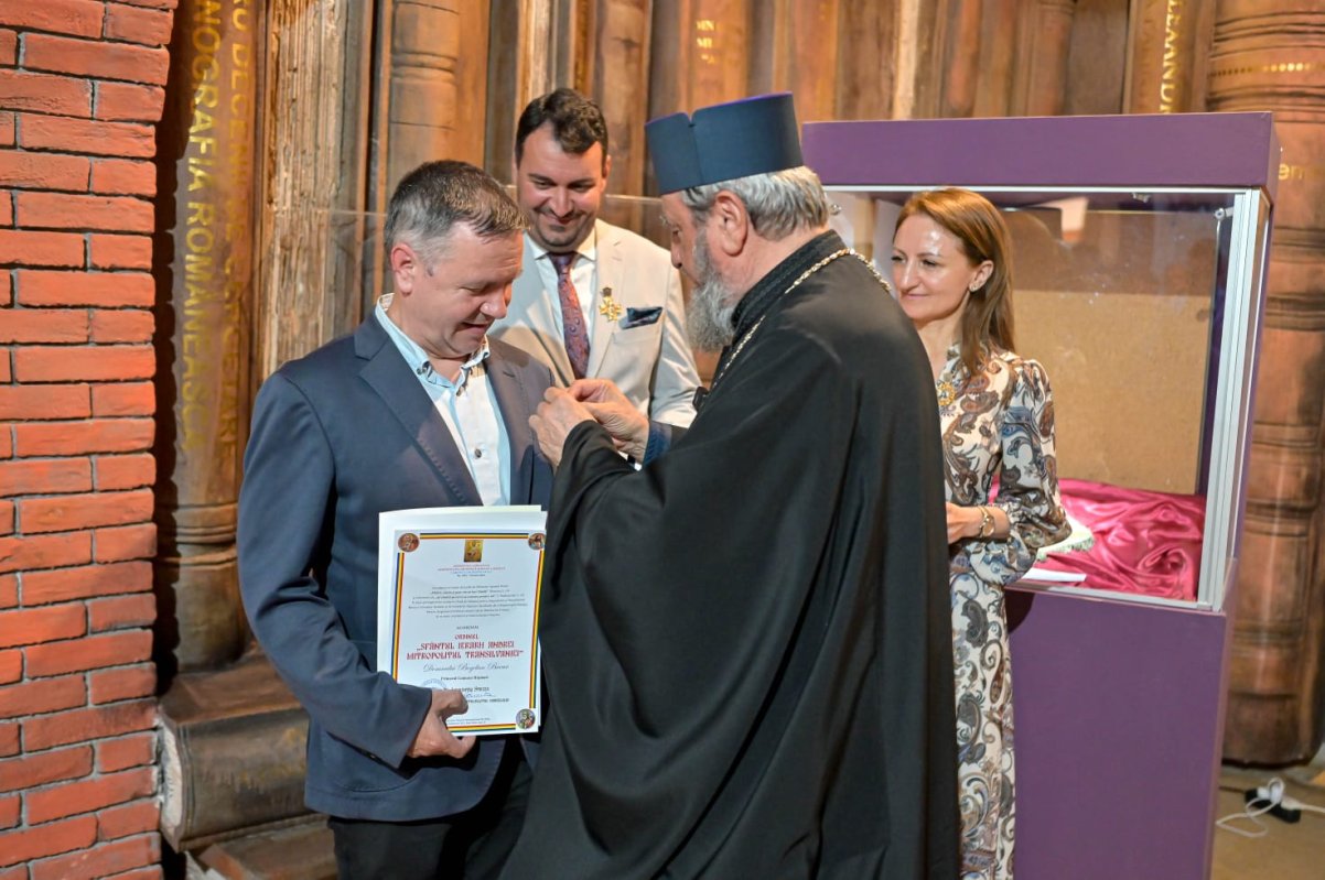 Expoziție la Sibiu dedicată Sfântului Andrei Șaguna 259396