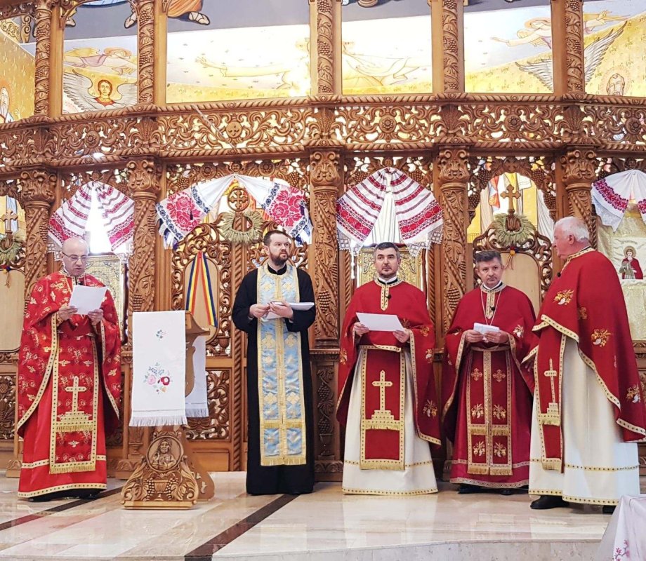 Premii pentru elevii performanţi de la Liceul Ortodox din Oradea 259341