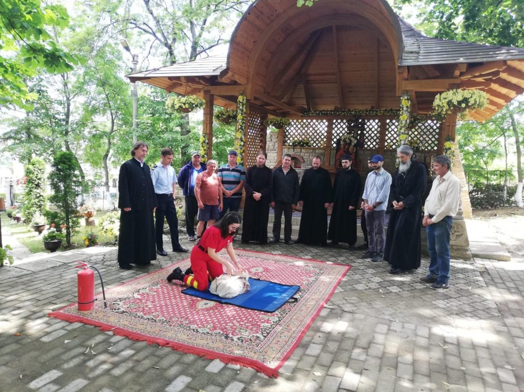 Instructaj PSI-SU la Mănăstirea Bucium 259428