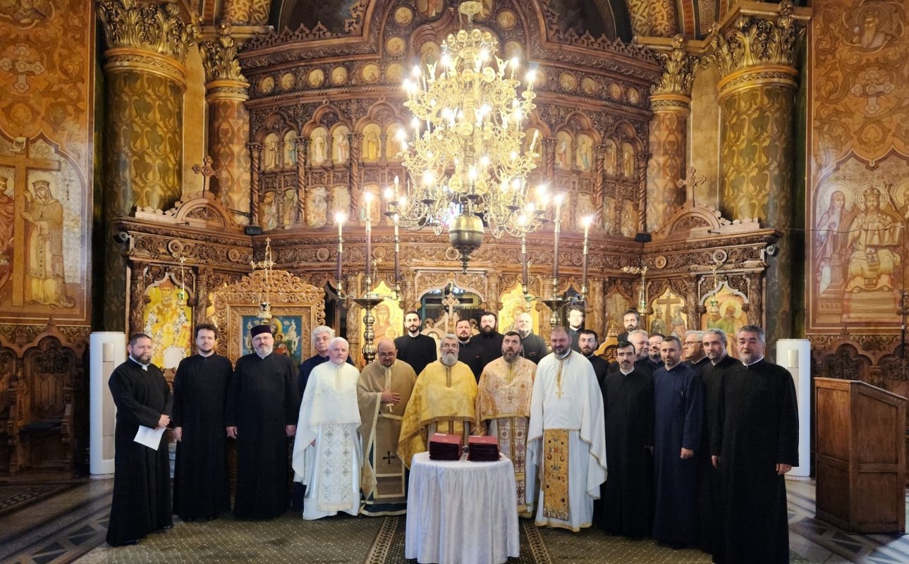 Întâlnire administrativă cu preoții din cadrul Protoieriei Sector 1 Capitală 259444