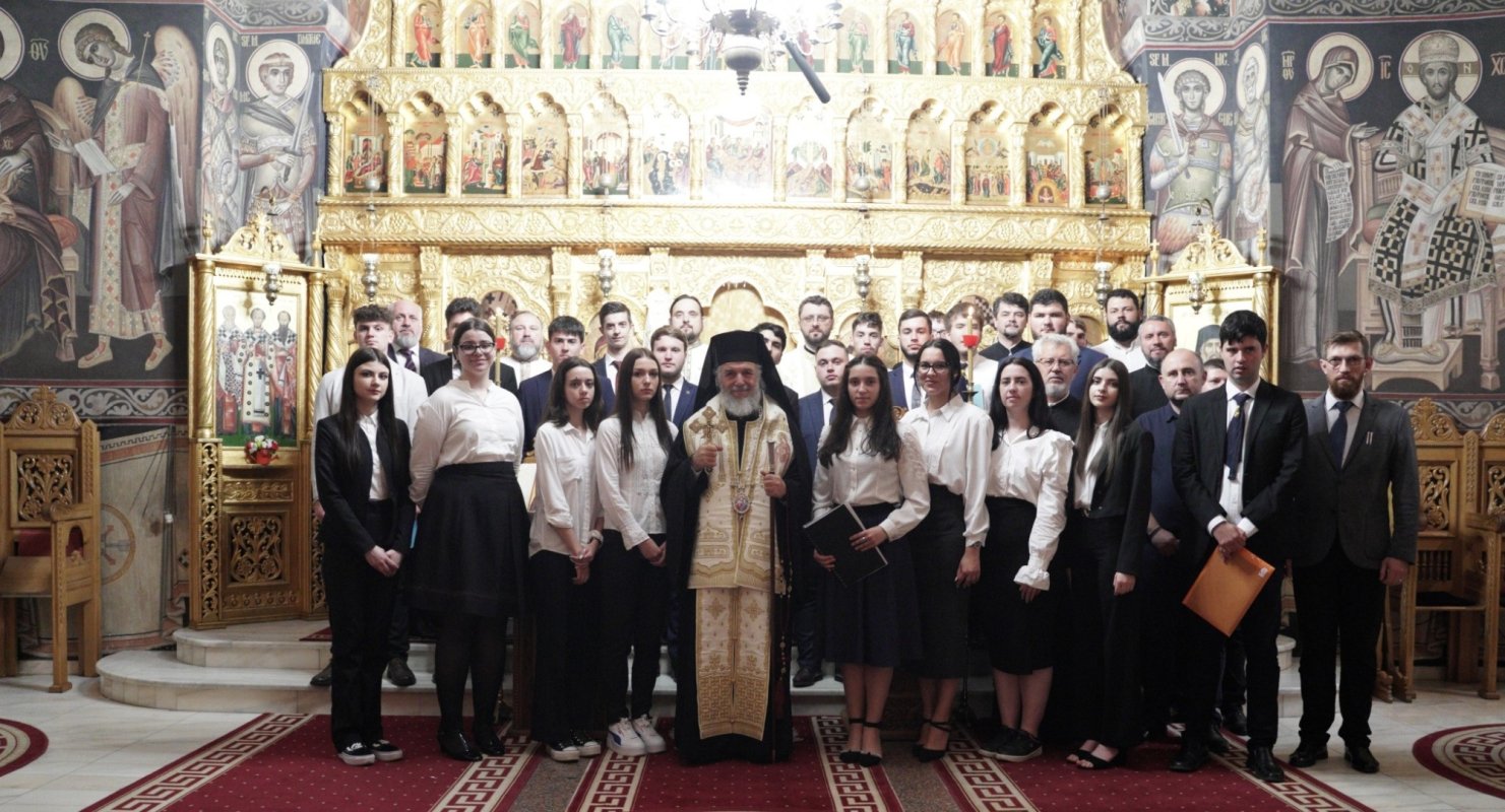 Susținerea examenului de atestat la Seminarul Teologic din Galați 259440