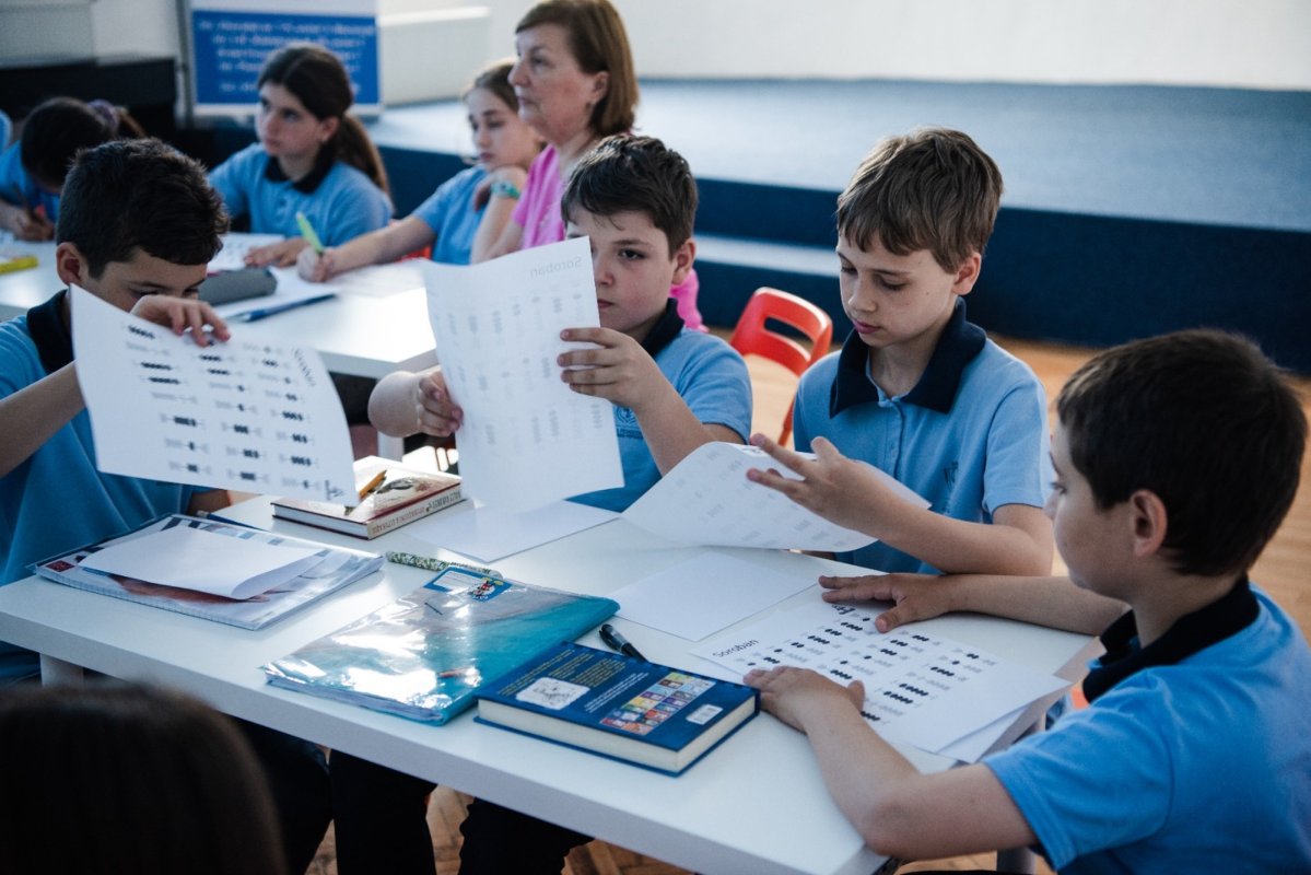 „Doar iubind copiii îi putem călăuzi” 259481