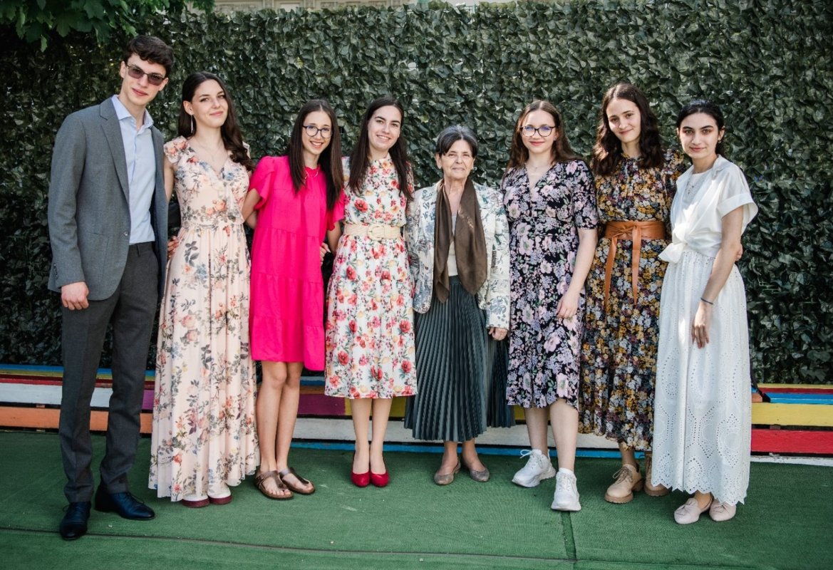 „Doar iubind copiii îi putem călăuzi” 259489