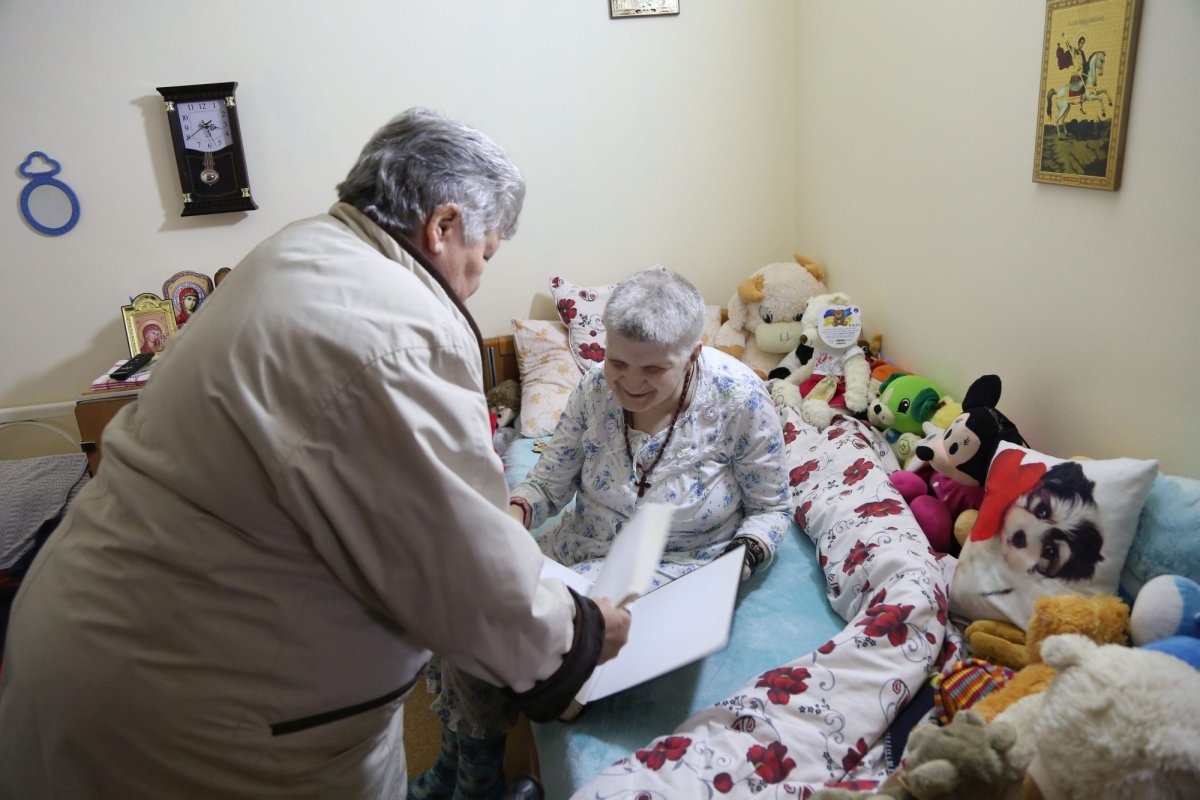 Dumbrava, sursă de iubire şi energie pentru sute de copii şi vârstnici 259328