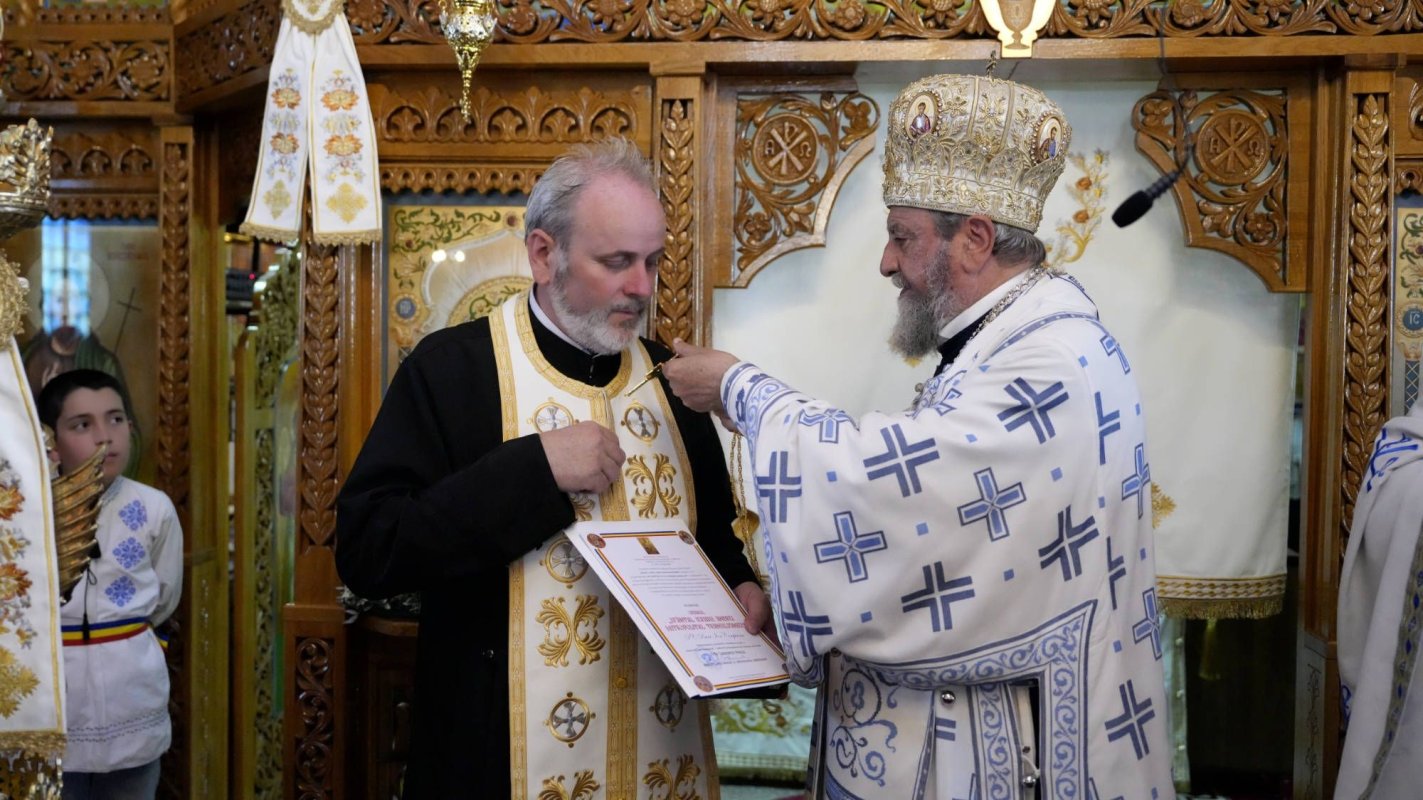 Biserica „Schimbarea la Față” din Codlea a fost târnosită 259858