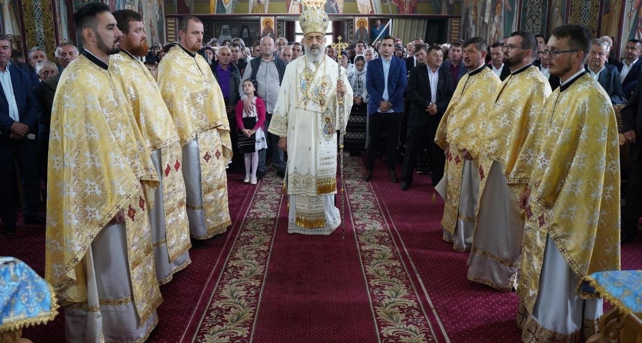 Resfințirea bisericii din Parohia Vadu Moților, judeţul Alba 259869