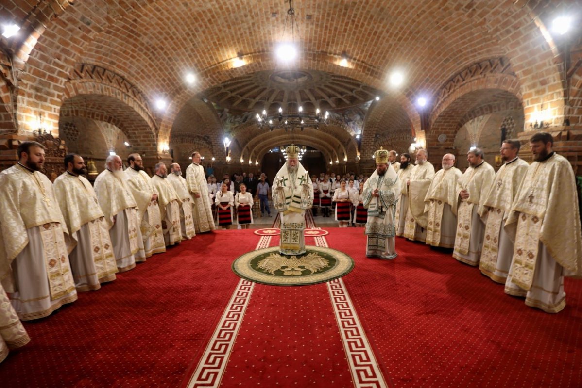 Sărbătoare în Episcopia Maramureşului şi Sătmarului 259957