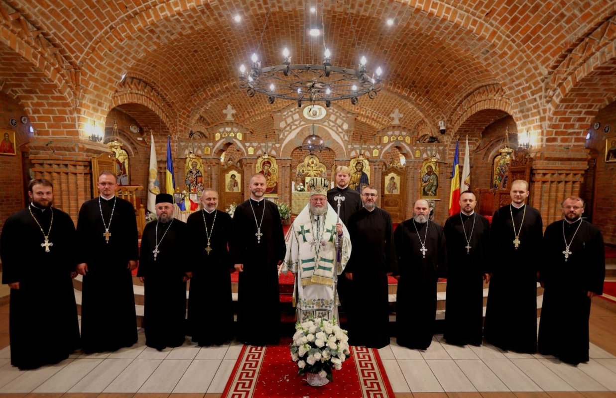 Sărbătoare în Episcopia Maramureşului şi Sătmarului 259959