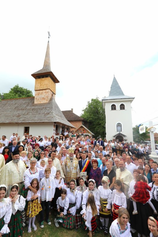 Sărbătoare în Episcopia Maramureşului şi Sătmarului 259961