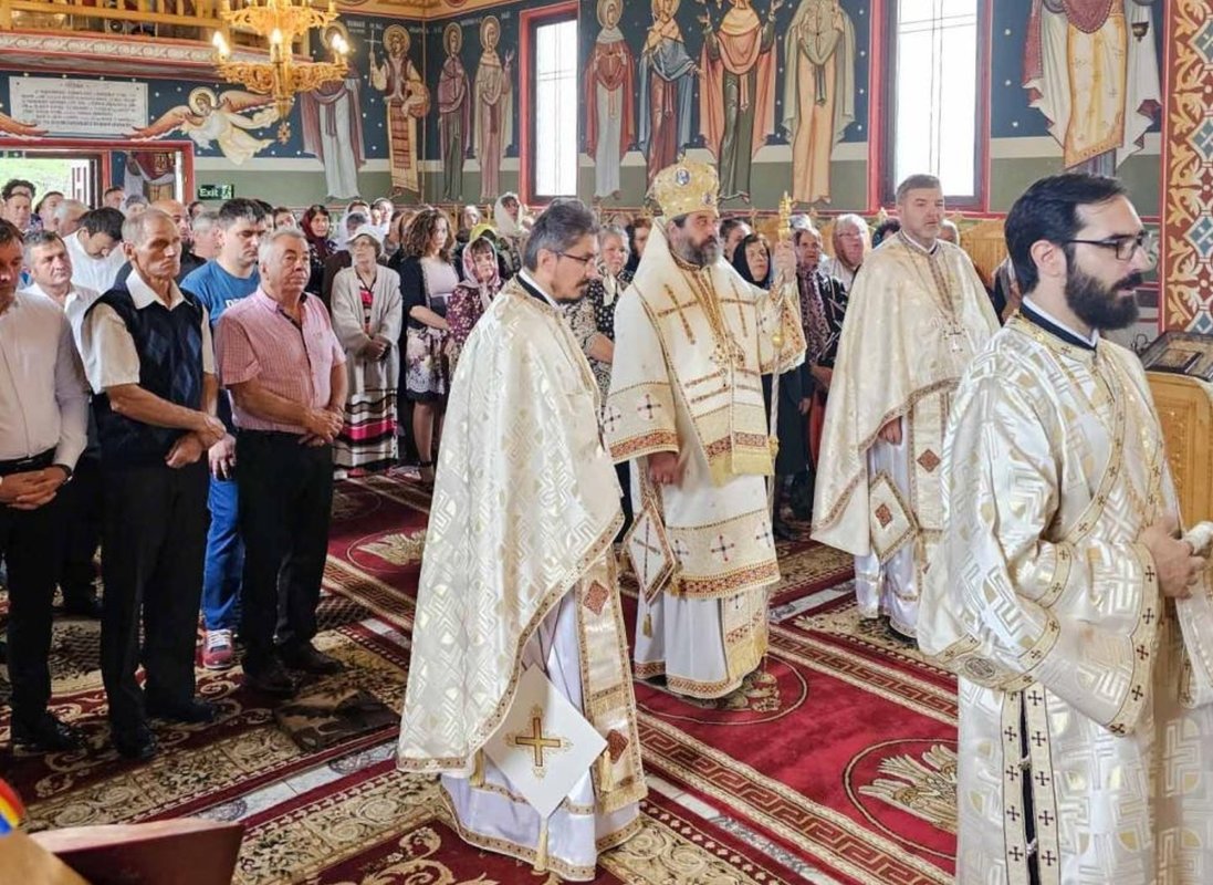 Slujire arhierească în Parohia Oanțu, Neamț 259975