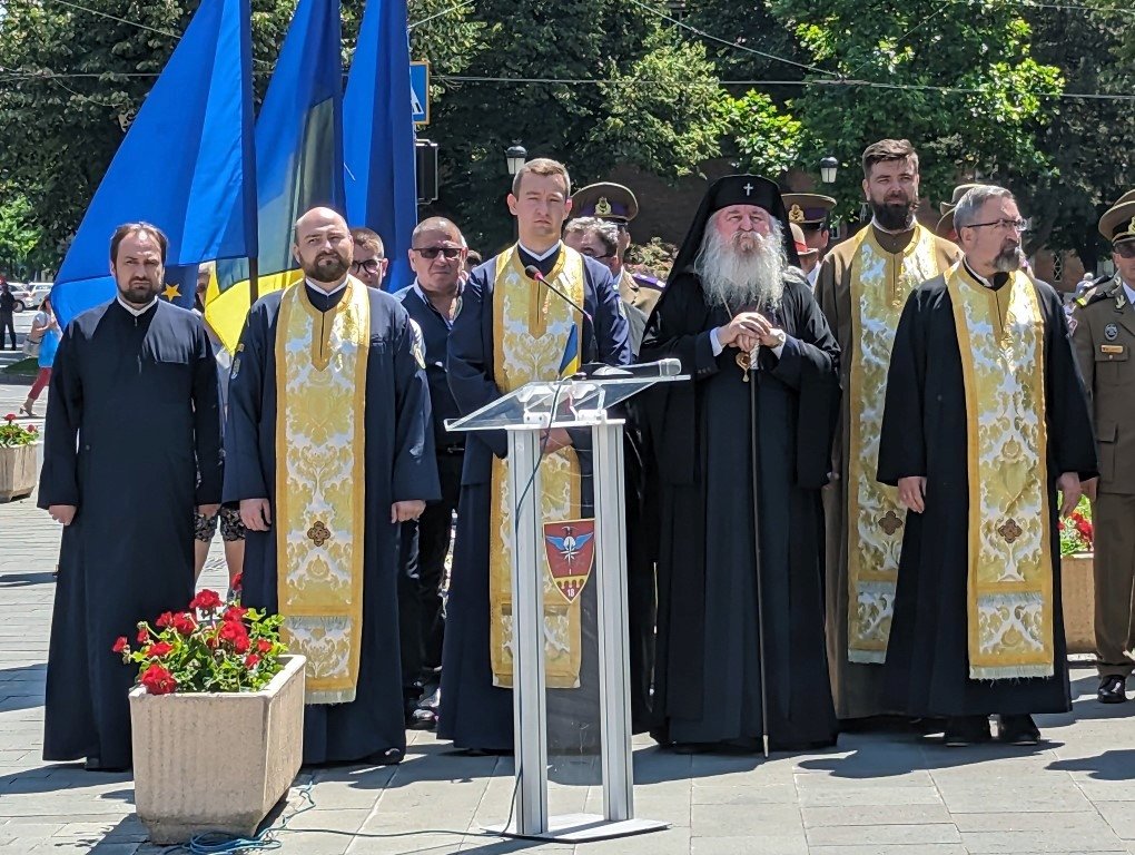 Drapelul național a fost binecuvântat de Mitropolitul Banatului 260131