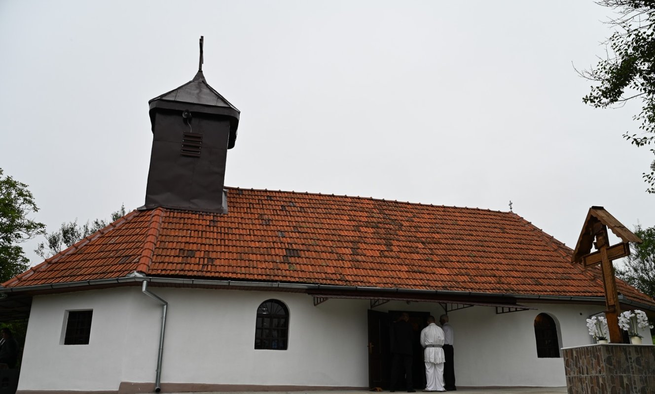 Slujiri arhiereşti în Episcopia Devei şi Hunedoarei 260075