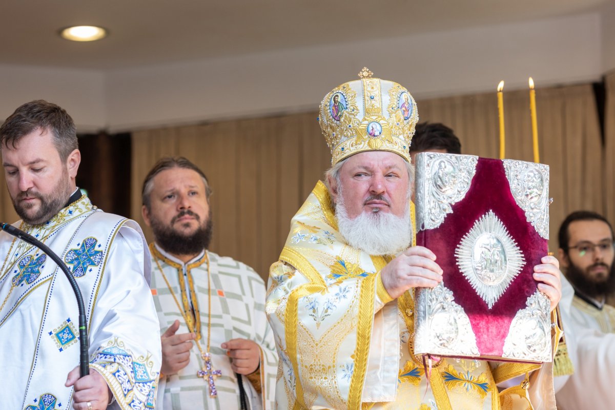 Corifeii Apostolilor, sărbătoriți la Mănăstirea Radu Vodă din București 260257