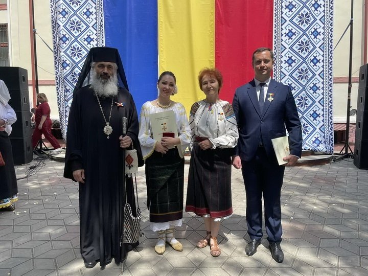 Festivalul „Ia românească în fiecare casă” la a III-a ediţie 260171