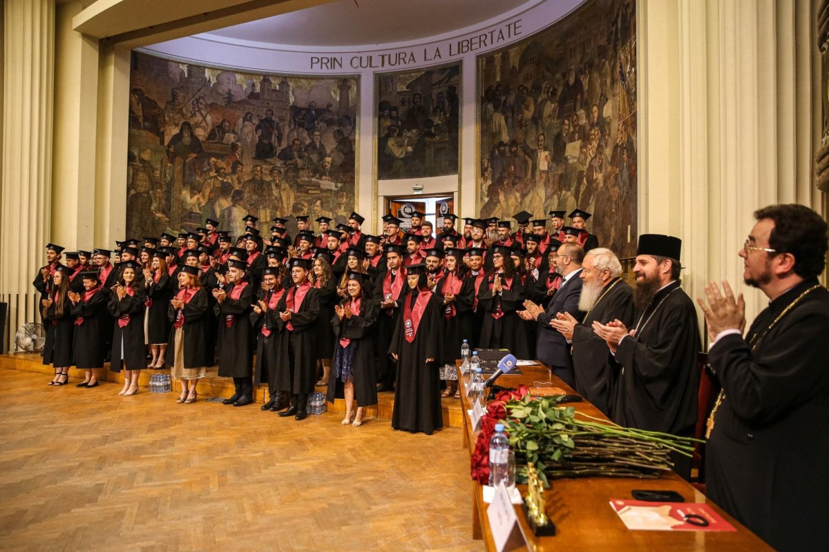 Festivitatea de absolvire la Facultatea de Teologie Ortodoxă din Cluj-Napoca 260155