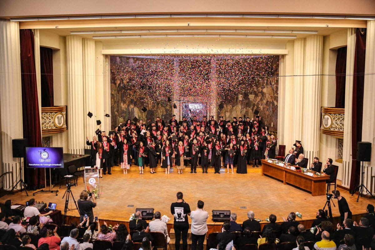 Festivitatea de absolvire la Facultatea de Teologie Ortodoxă din Cluj-Napoca 260160