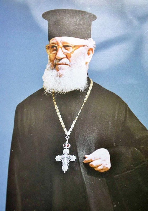 O istorisire despre îndelungata slujire a Bisericii sau Lumina așezată în sfeșnic 260135